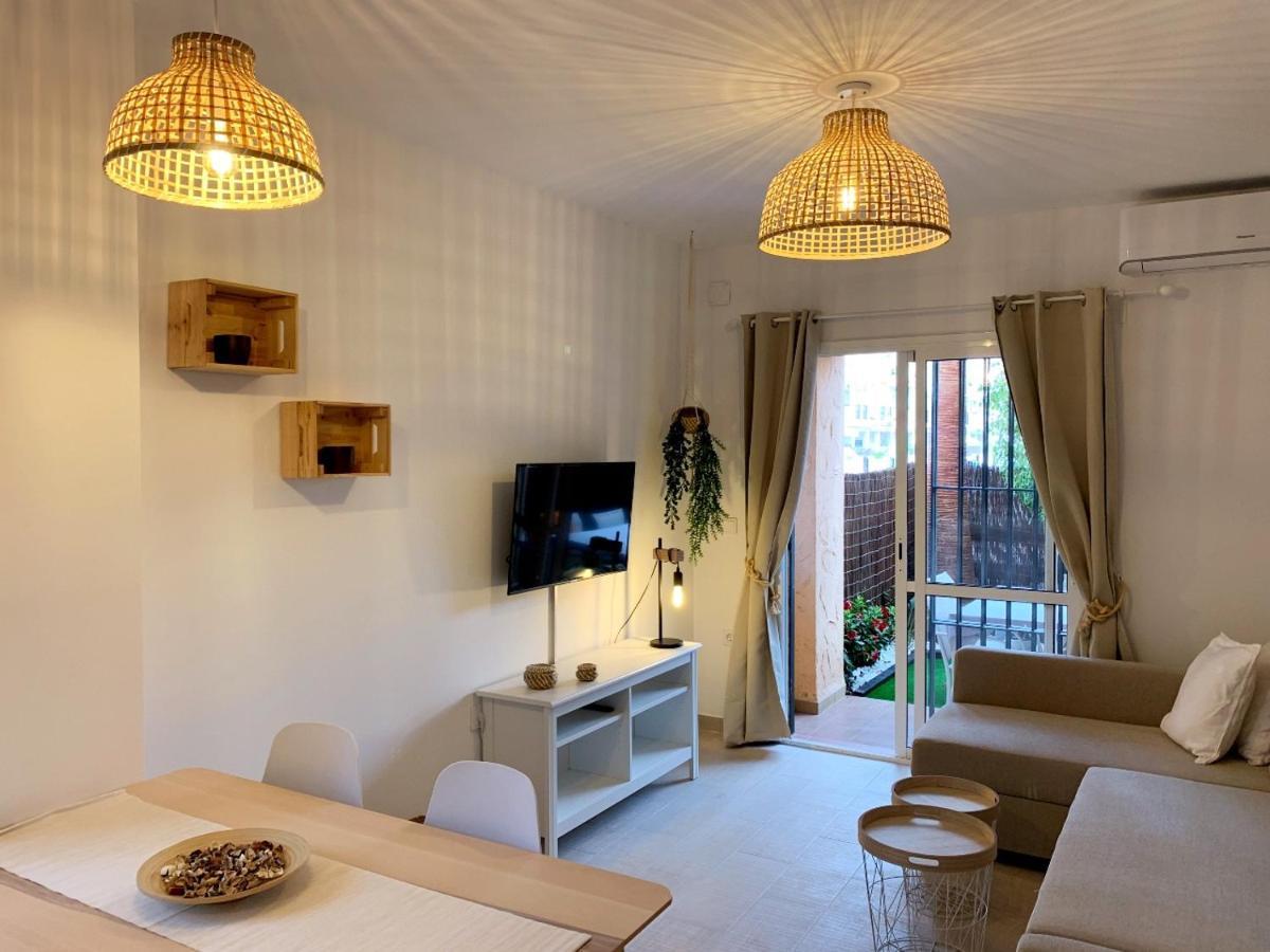 Marinas Sol - Tu Hogar Con Jardin Privado! Apartment Vera Bagian luar foto