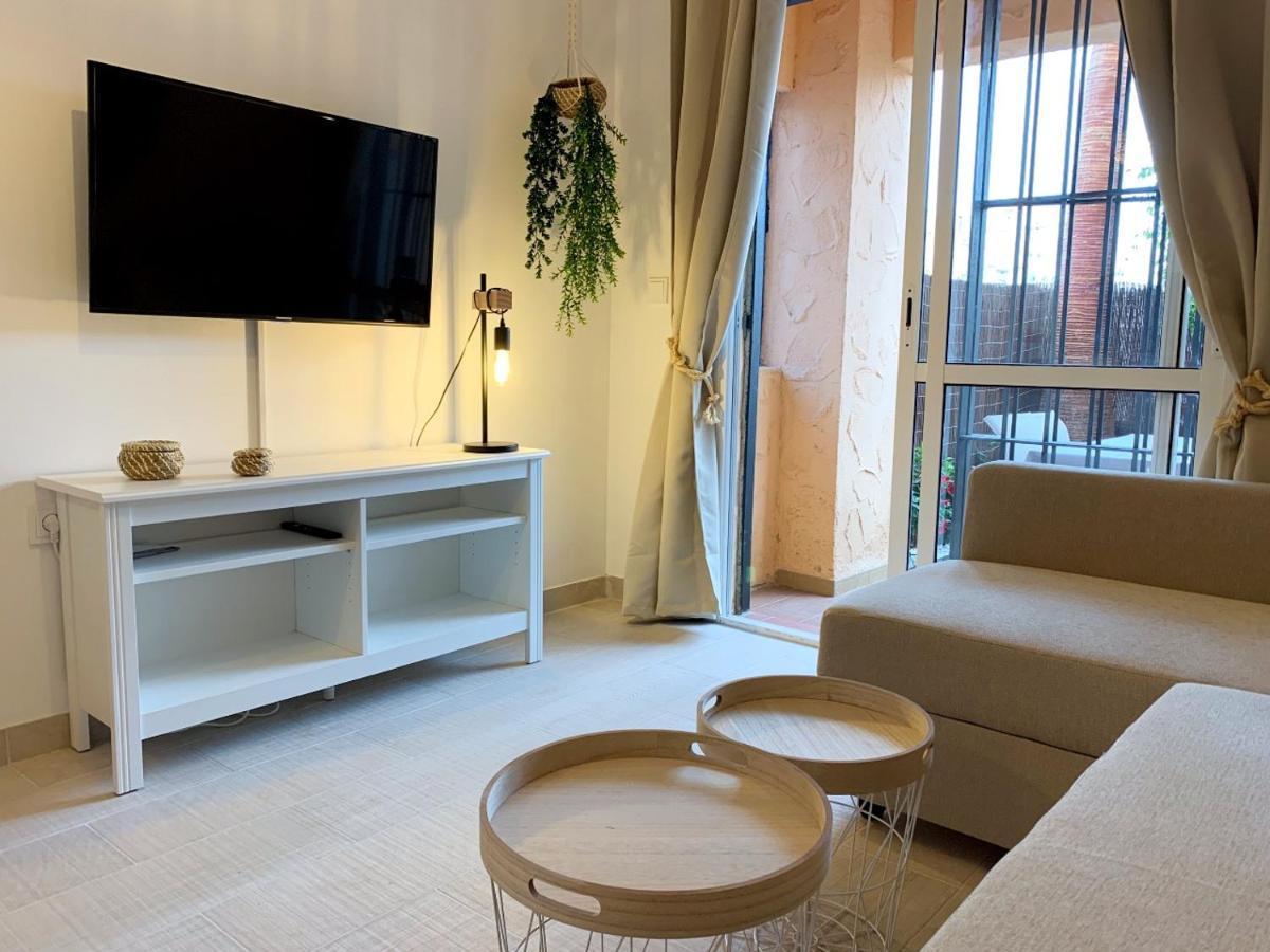 Marinas Sol - Tu Hogar Con Jardin Privado! Apartment Vera Bagian luar foto