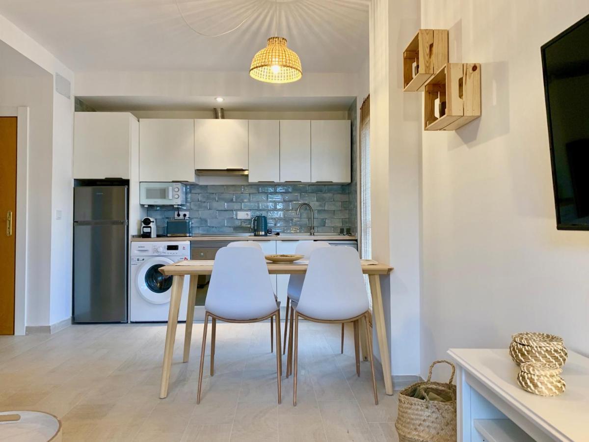 Marinas Sol - Tu Hogar Con Jardin Privado! Apartment Vera Bagian luar foto