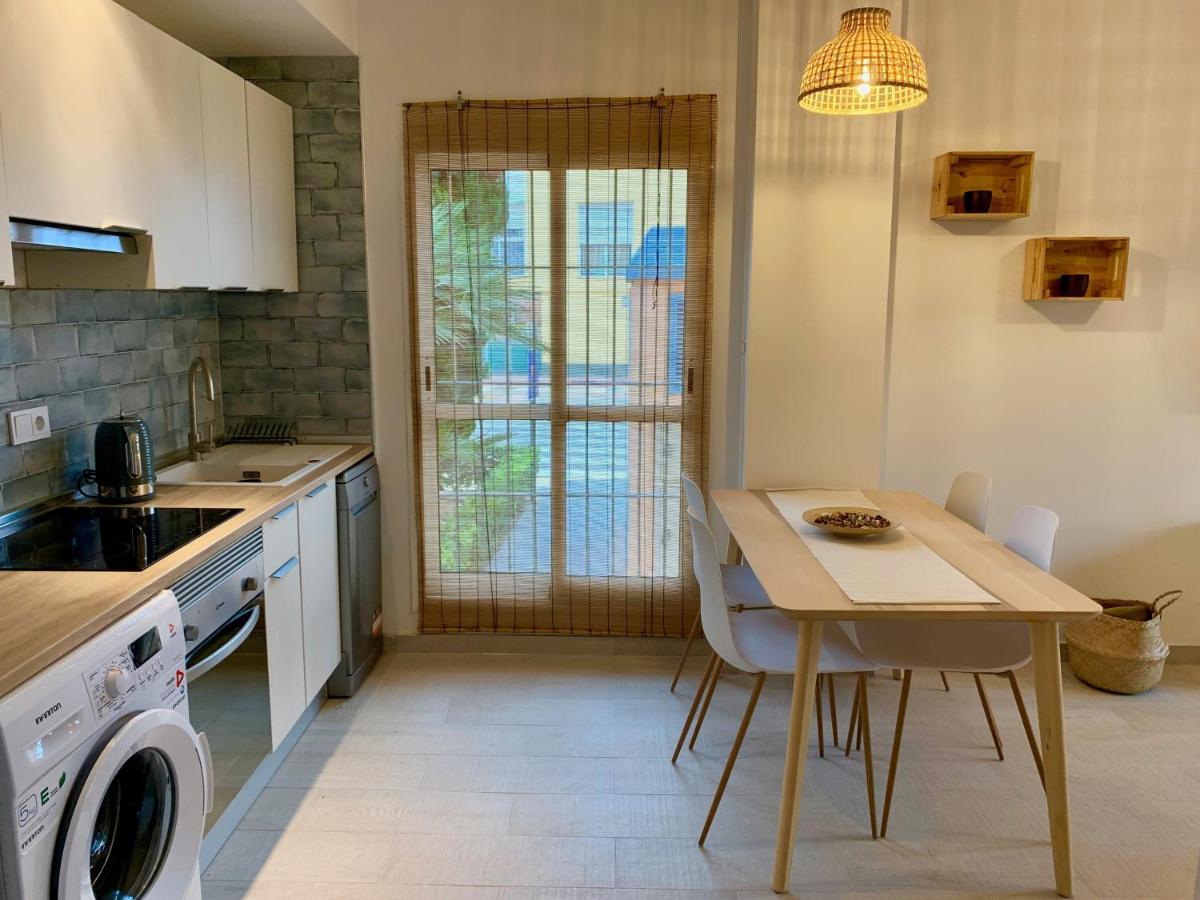 Marinas Sol - Tu Hogar Con Jardin Privado! Apartment Vera Bagian luar foto