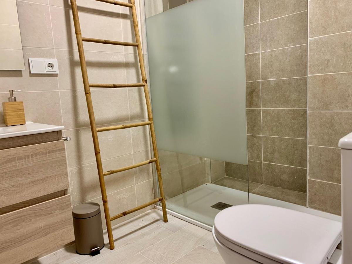 Marinas Sol - Tu Hogar Con Jardin Privado! Apartment Vera Bagian luar foto
